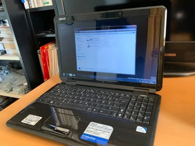 Laptop  ASUS K501J mit Windows 7 Testversion - Bild 1 von 3