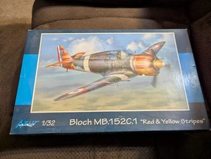 AZUR 1/32 BLOCK MB.152C.1 "RED& YELLOW STRIPES" - Bild 1 von 1