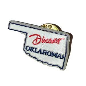 Vintage Discover Oklahoma Kunststoff LKW Stop Roadtrip Souvenir Pinback Pin - Bild 1 von 5
