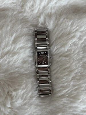 Reloj para mujer Patek Philippe Twenty 4 gris Sunburst - 4910-1200A-010 Foto 1 de 4