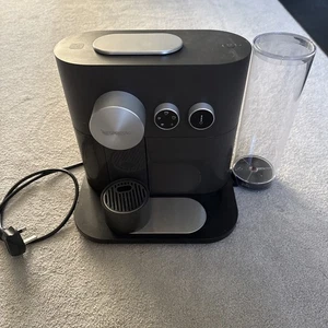 Krupps Magimix Nespresso Automatic Expert Pod Machine M500 Bluetooth Espresso - Picture 1 of 12