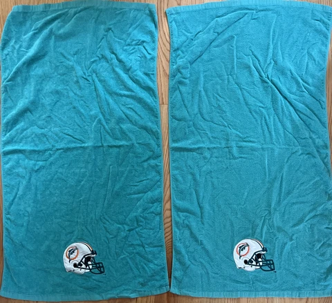 VTG Pair Miami Dolphins NFL Bath Towels Jay Franco & Sons Plush Cotton EUC Cover