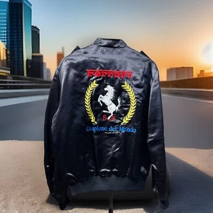 Vintage 1980s Style Auto Ferrari Campione Del Mondo Red Satin Jacket Size M - Picture 1 of 10