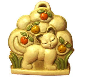 Thun Wandbild Wandrelief Keramik Katze vor Apfelbaum Bozen LxB 24 x 21 cm 41218 - Picture 1 of 8