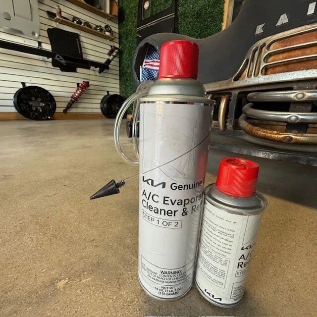 OEM UM090CH035 Genuine Kia AC Evaporator Cleaner Refresher 2 Part Kit