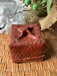 PICCOLA SCATOLA ANTICA BIRMANA, PAGLIA TESSUTA, FINITURA LACCATA ROSSA - Foto 1 di 8