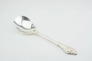 Wallace Silverplate BAROQUE 10" Casserole Spoon - Picture 1 of 2
