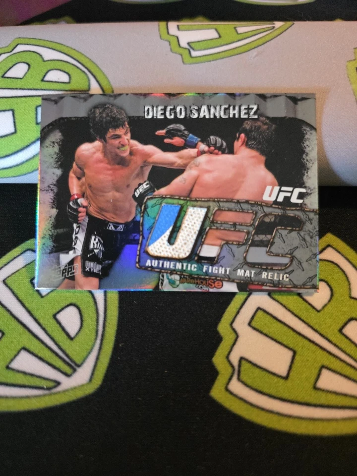 2010 Topps UFC Fight Mat Relic Card Diego Sanchez FMR-DS - Image 1 of 2