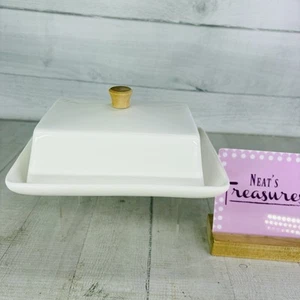 Dowan White Bone China Farmhouse Wooden Handle 2 Stick Lidded Butter Cheese Dish - Picture 1 of 21
