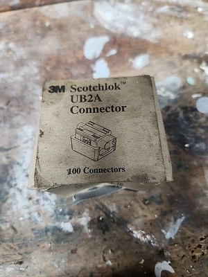 Conector de grifo/empalme 3M Scotch Lock UB2A paquete de 100 Ish caja abierta Foto 1 de 4