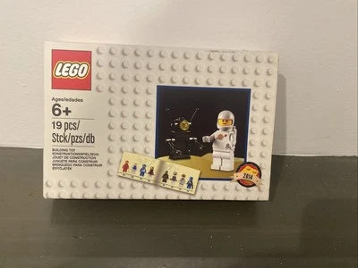 Lego 5002812 Classic Space Giveaway minifig NEW Sealed Retired 2014 - Image 1 of 2