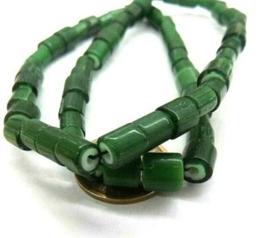 Perline commerciali vecchia anguria verde africana cuore bianco # 6 mm - Foto 1 di 2