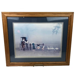 Glück ist Steve Polomchack signierter gerahmter Druck Amish Buggy Bauernhaus Kunst - Bild 1 von 7