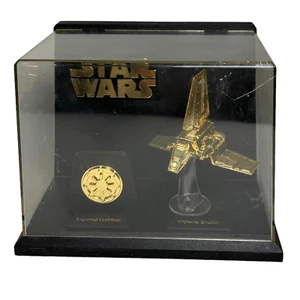 Star Wars Micro Machines 1996 placa de oro 24 k emblema del transbordador imperial juguetes Galoob - Imagen 1 de 9