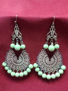 Vintage Boho XL 2.5" Beaded Sage Green & Brass-toned Dangle Chandelier Earrings - Picture 1 of 9