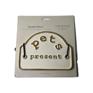 Letrero Umbral Metal Fundido "Mascotas Presentes" Nuevo En Embalaje Regalo Casa Calentamiento - Imagen 1 de 2