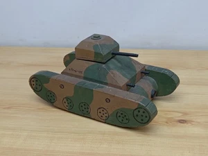 Juguete tanque militar vintage hecho a mano de madera Segunda Guerra Mundial - arte popular/trinchera - Imagen 1 de 6
