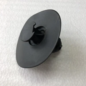 '97-00 Mercedes R170 SLK230 Side Skirt Jack Hole Cover Plug 1709970086 - Foto 1 di 4