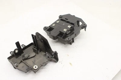 Caja de batería Yamaha YZFR1 YZF R1 2020-2025 Foto 1 de 4