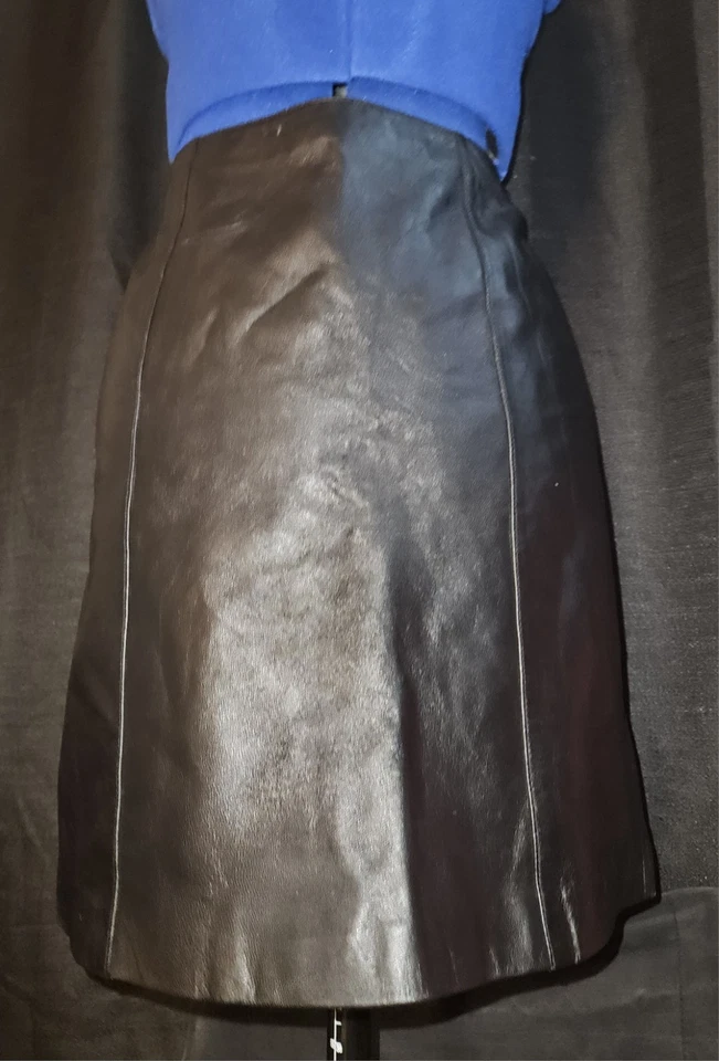 Falda de cuero limitada para mujer de cuero negra talla 6 Foto 1 de 3