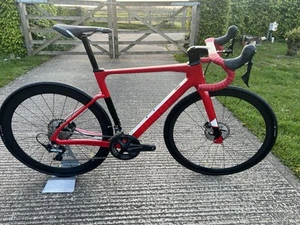 Ribble Endurance SL Disc, Ultegra, Carbon Wheels, Integrated Bars - Picture 1 of 16