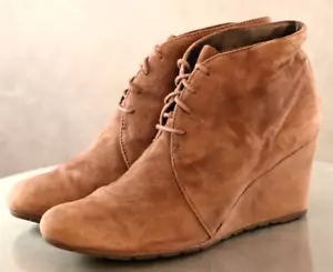 Clarks Artisan Women's Wedge Booties Boots Size 11 Suede Brown - Picture 1 of 12