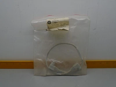 Nuevo Antiguo Stock 1761-CBL-AM00 Allen Bradley Micrologix Cable Accesorio N68 Foto 1 de 3