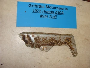 Honda Z50A K3 1972 cubierta protectora de cadena superior OEM - Imagen 1 de 7