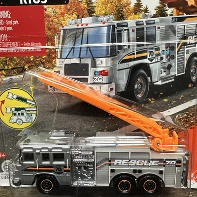 2022 Matchbox Working Rigs Pierce Quantum Aerial Ladder Truck - Image 1 of 4