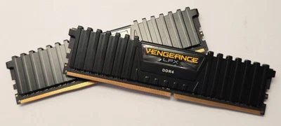 Corsair Vengeance LPX 32GB PC4-25600 DDR4-3200 Memory - CMK32GX4M2E3200C16 - Image 1 of 2