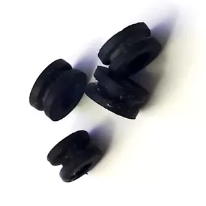 Original Sony PSP 3001 4 Pieces Umd Lens Screws Rubber Silicone Gaskets - Picture 1 of 3