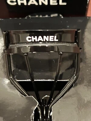 Chanel Recourbe Cils De Chanel Eyelash Curler New - Image 1 of 4