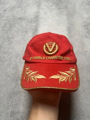 复古 F1 世界冠军 2001 年迈克尔·舒马赫法拉利红帽 — 第 1/4 张图片