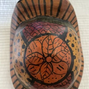 Turtle Wooden Hand Carved And Painted Gofer Rustic Vintage boho - Picture 1 of 9