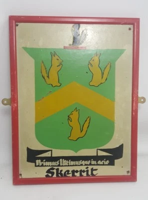 Vintage HAND PAINTED COAT OF ARMS SKERRIT Surname Latin Motto Heraldic Crest - Image 1 of 4