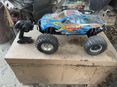 Team Associated Mgt 4.6  4x4 Monster Truck - Image 1 of 4