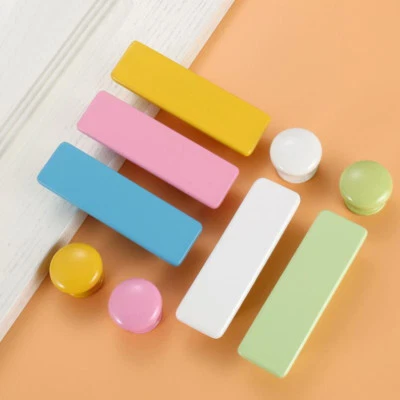 2x Holzgriffe Kinder Möbelgriffe Türgriffe Schrankgriff Schubladengriffe - Bild 1 von 4