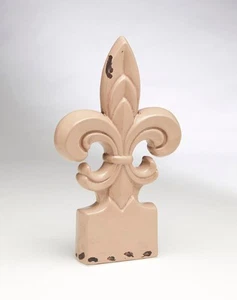 AA Importing Fleur De Lis Light Brown Finish - Picture 1 of 3