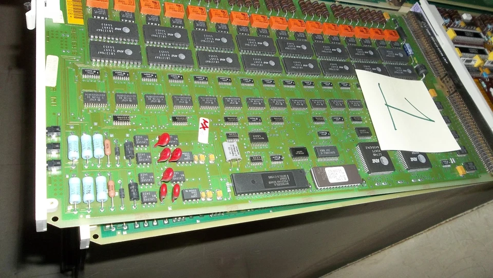 FRESH TAKEOUT LUCENT ANALOG LINE V6 TN746B TELEPHONE CARD FOR SYSTEM (WL34-2) - Image 1 of 1