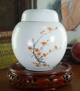 BLOSSOM GINGER JAR CIRCA 1960's-70's - Picture 1 of 4