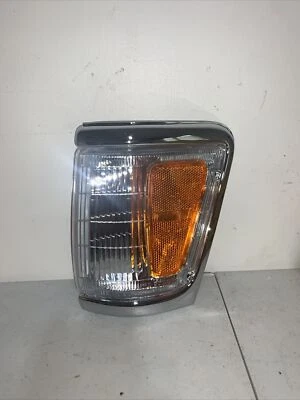 Luz de estacionamiento/esquina para camioneta Toyota 4x4 1992-1995 lado del conductor con cromo Foto 1 de 4