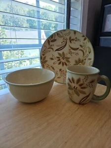 Ajuste de lugar de almuerzo 3 piezas Jaclyn Smith MARFIL FLORAL TURCO  - Imagen 1 de 5