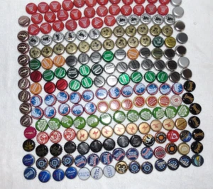 200 Mixed Beer Bottle Caps Assortment of Brands Used But In Good Condition Lot 2 - Bild 1 von 9