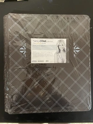 Creative Memories 11x14 Album Nancy O'Dell Collection, Gratitude Series - Image 1 of 2