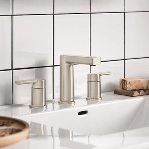 Grifo de baño de dos manijas Moen Rinza 84629SRN níquel cepillado resistente a manchas - Imagen 1 de 5