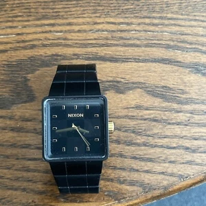 NIXON THE QUATRO Black & Gold - Bild 1 von 16