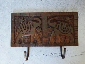 Handgeschnitzter Elefant Holz Wandbehang, indischer Wandschlüsselständer, doppelter Eisenhaken - Bild 1 von 9