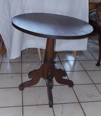 Cherry Pine Round Parlor Table / Lamp Table  (PRT116) Foto 1 de 4
