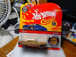 Hot Wheels Classics Series 4 '64 Impala - Picture 1 of 2