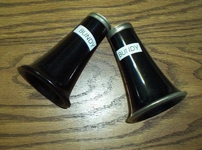 CLARINET BELL SELECT FROM 几个流行品牌和通用铃铛 二手 — 第 1/4 张图片